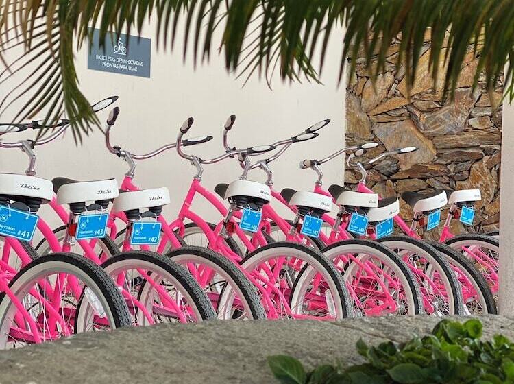 Sheraton Colonia Golf & Spa Resort