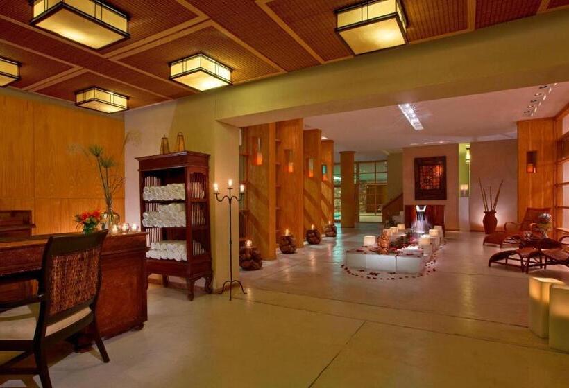 Sheraton Colonia Golf & Spa Resort