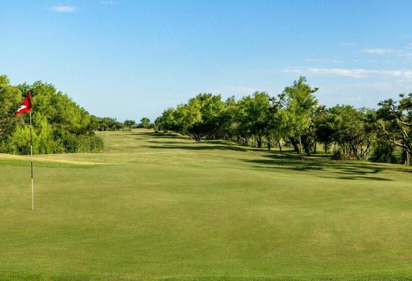 Sheraton Colonia Golf & Spa Resort