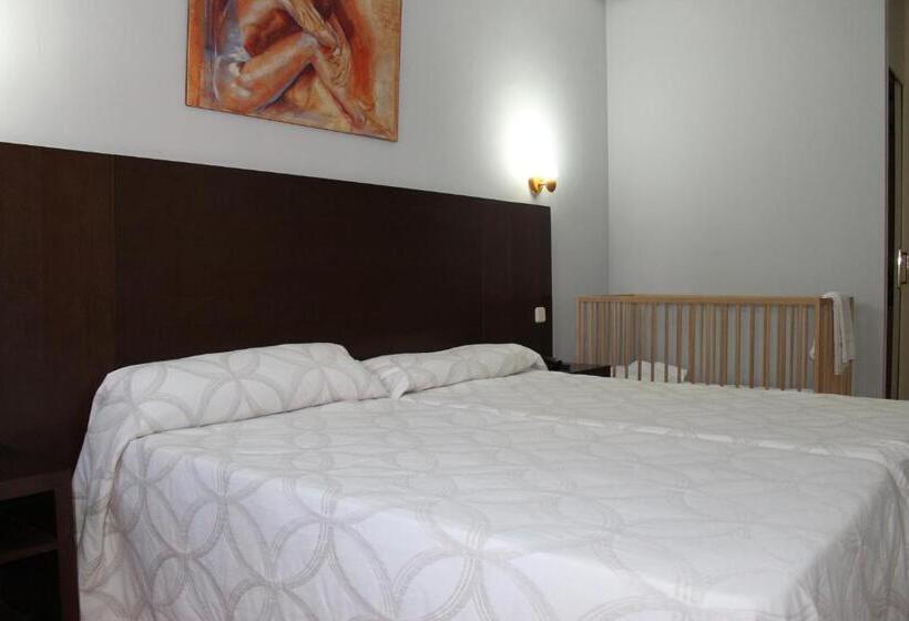 Apartahotel Villa De Parla