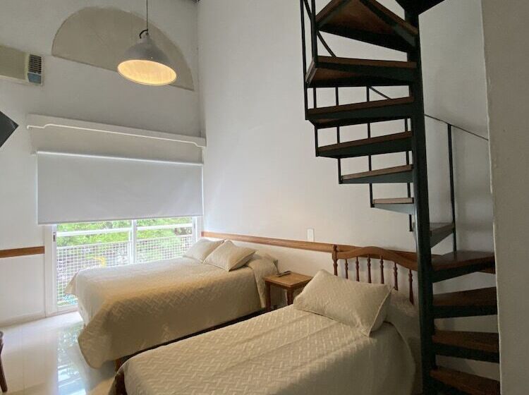 Apart Bosch House