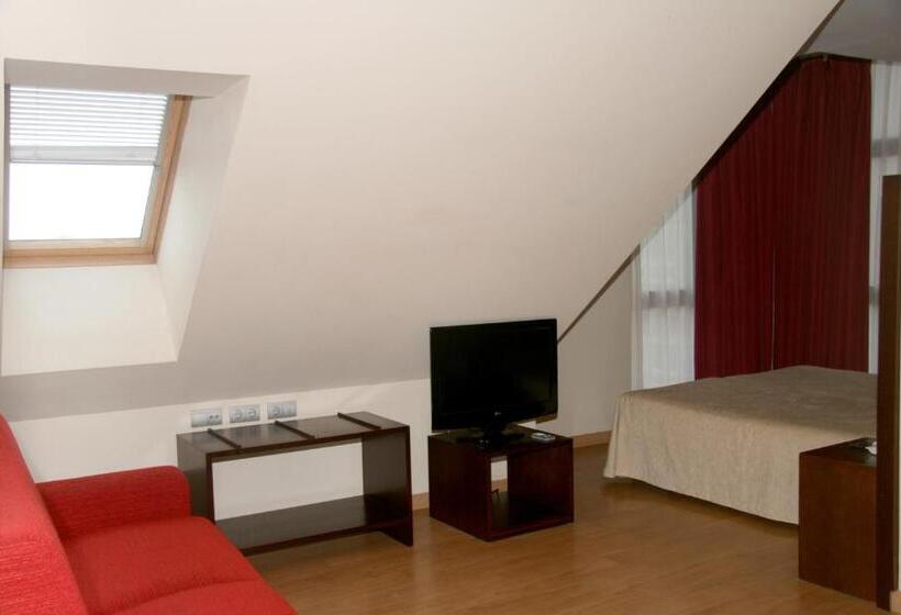 בית מלון כפרי 44