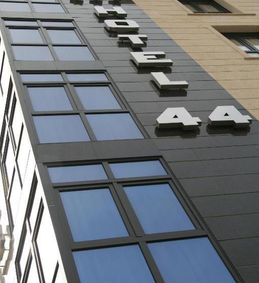 בית מלון כפרי 44