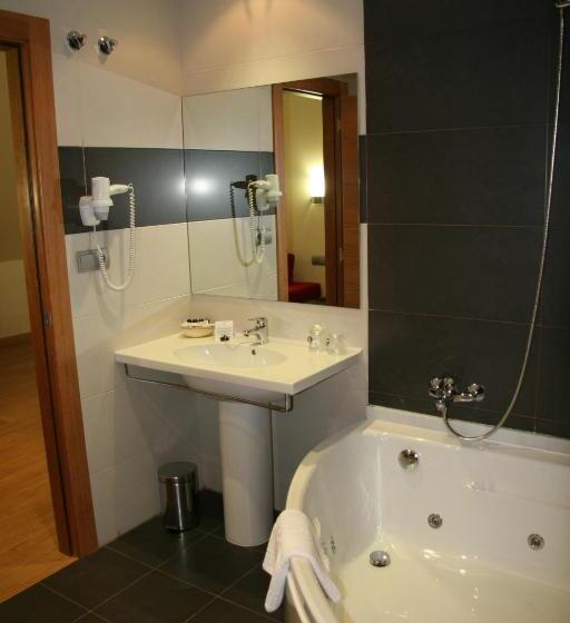 בית מלון כפרי 44