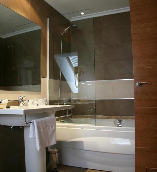 בית מלון כפרי 44