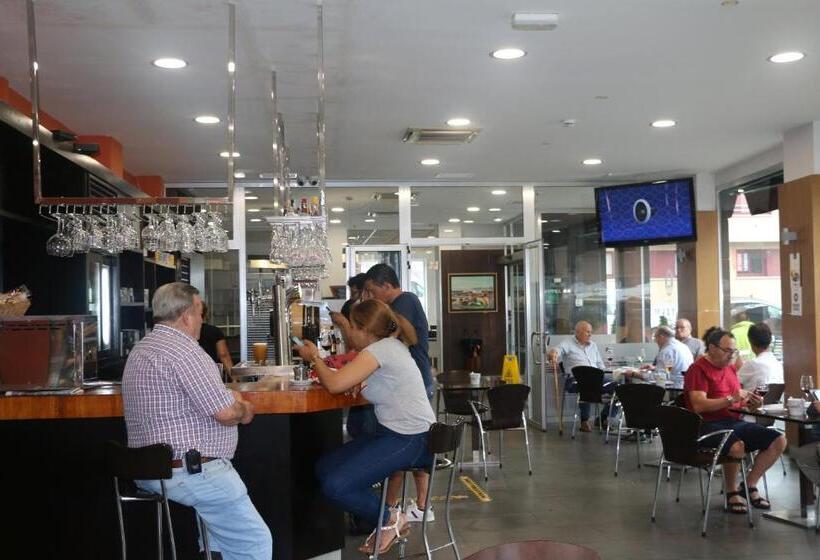 בית מלון כפרי 44