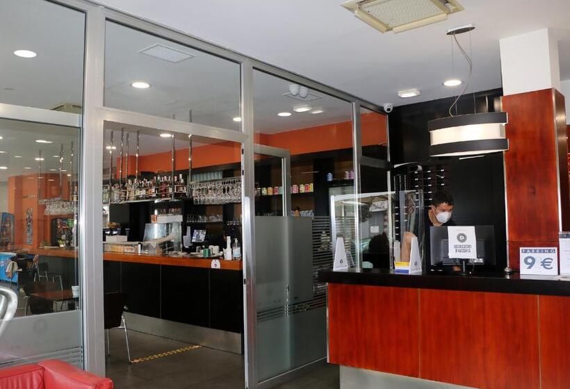 בית מלון כפרי 44