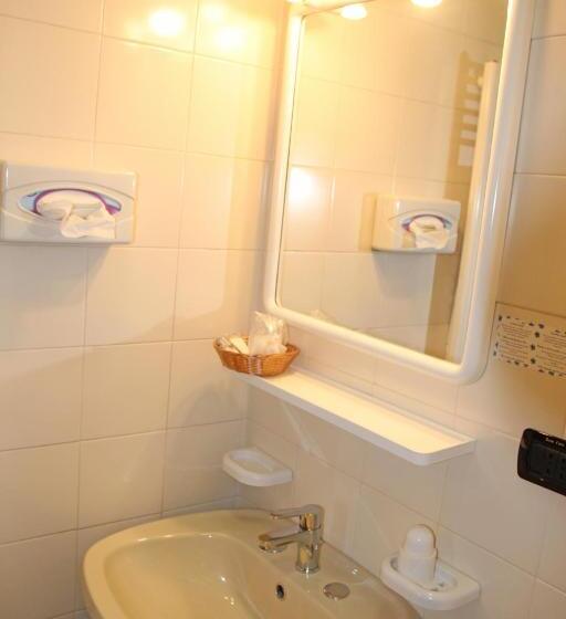 فندق Albergo Ristorante Leon D'oro