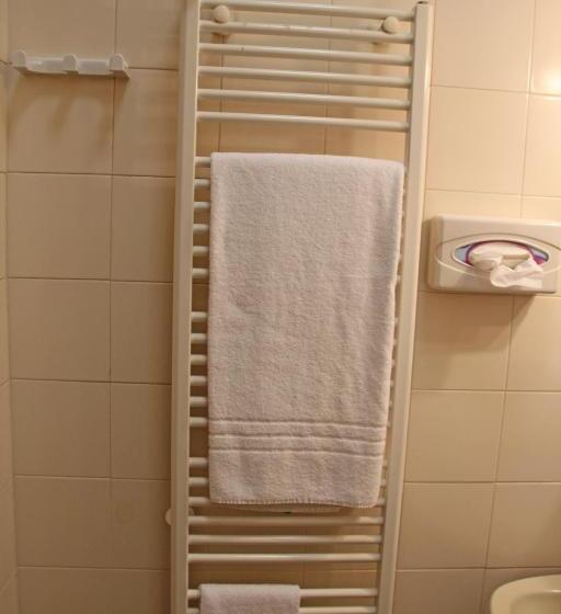 فندق Albergo Ristorante Leon D'oro