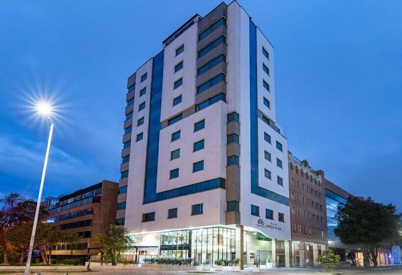 ホテル Andes Plaza