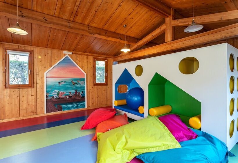 Отель Ap Victoria Sports & Beach