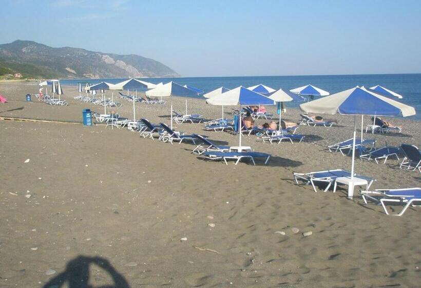 בית מלון כפרי Aphrodite Beach