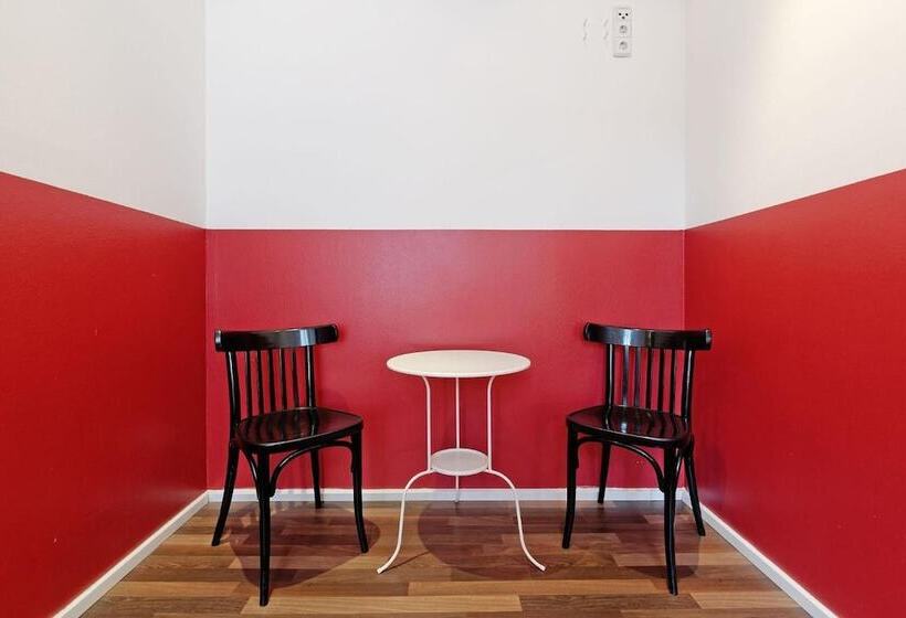 هتل Ballhaus Berlin Hostel