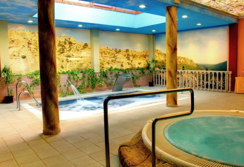 هتل Balneario Parque De Cazorla
