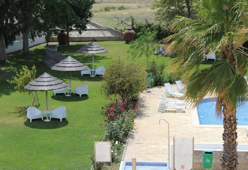 Отель Bejaparque