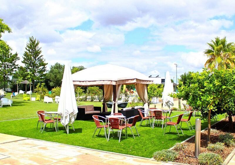 Отель Bejaparque