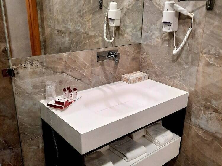 Отель Bejaparque