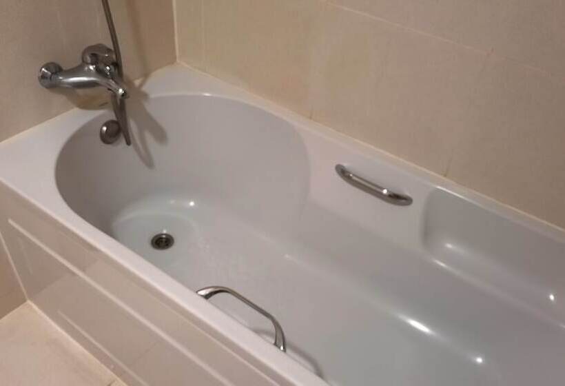 Отель Bejaparque