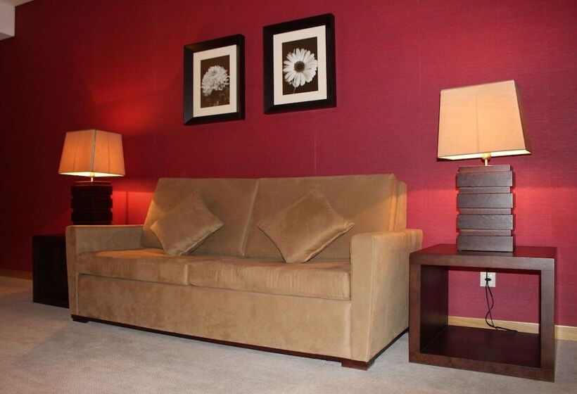 Отель Bejaparque