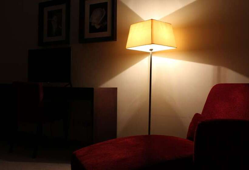 Отель Bejaparque