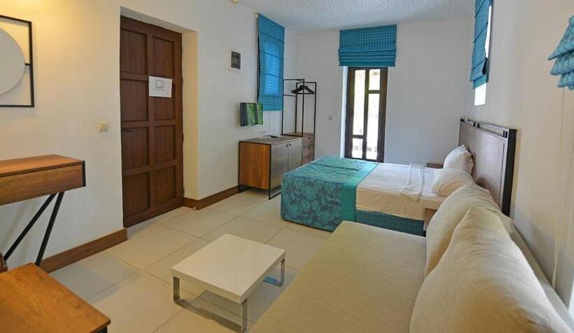 فندق Bitez Garden Life