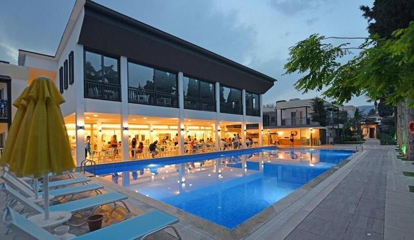 فندق Bitez Garden Life