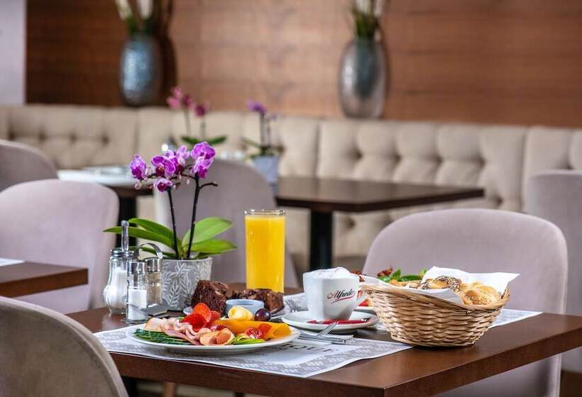 Charm Hotel Budapest   Formerly Boutique Hotel Budapest