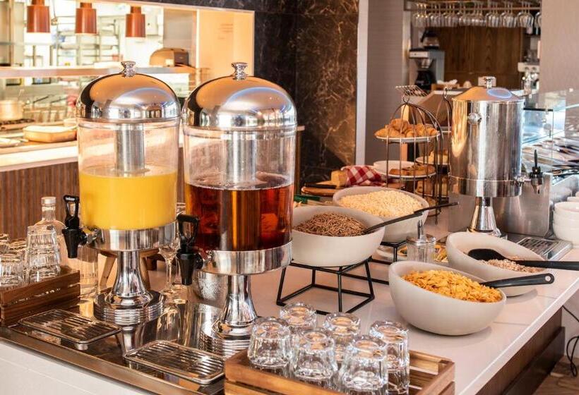 Carlton Hotel Dublin Airport