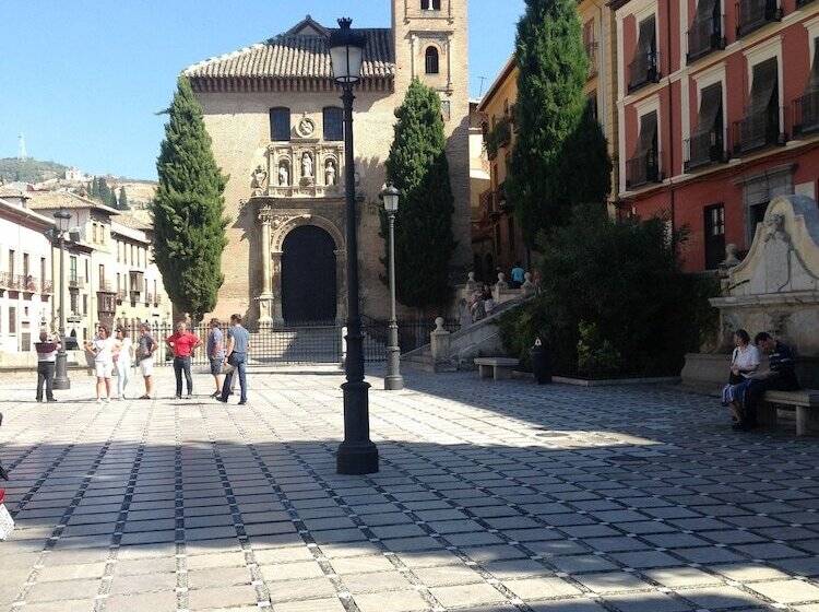 هتل Casa Palacio Pilar Del Toro