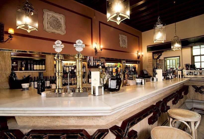 هتل Casa Palacio Pilar Del Toro