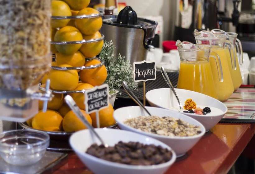 هتل Casa Palacio Pilar Del Toro