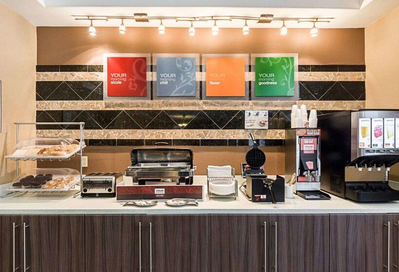 فندق Comfort Suites At Plaza Mall