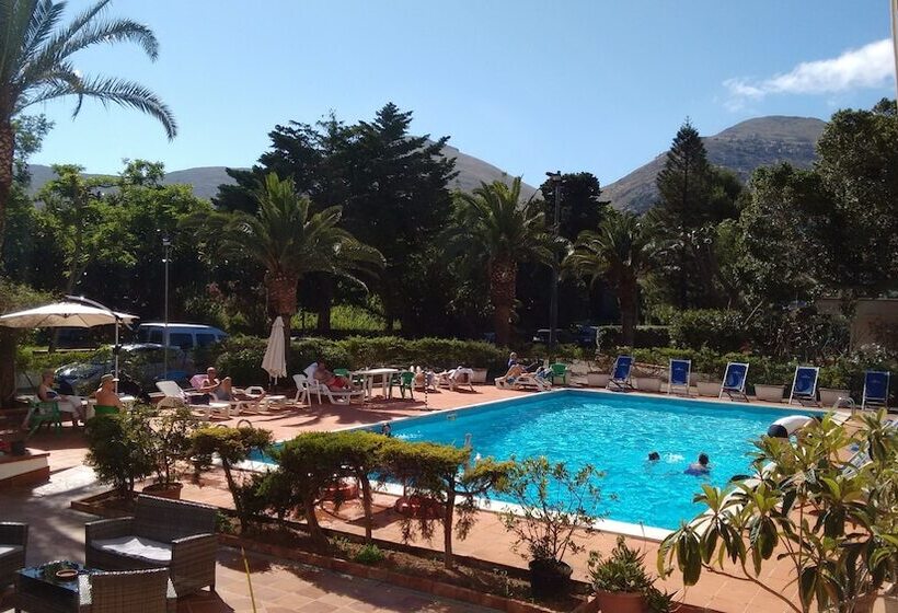 Отель Conchiglia D'oro