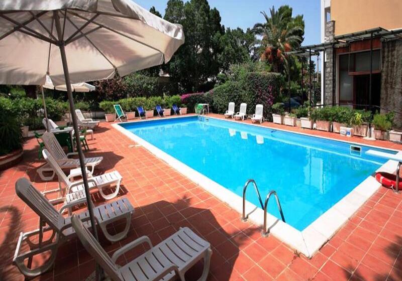 Отель Conchiglia D'oro