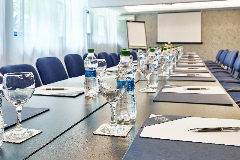 هتل Mycontinental Suceava