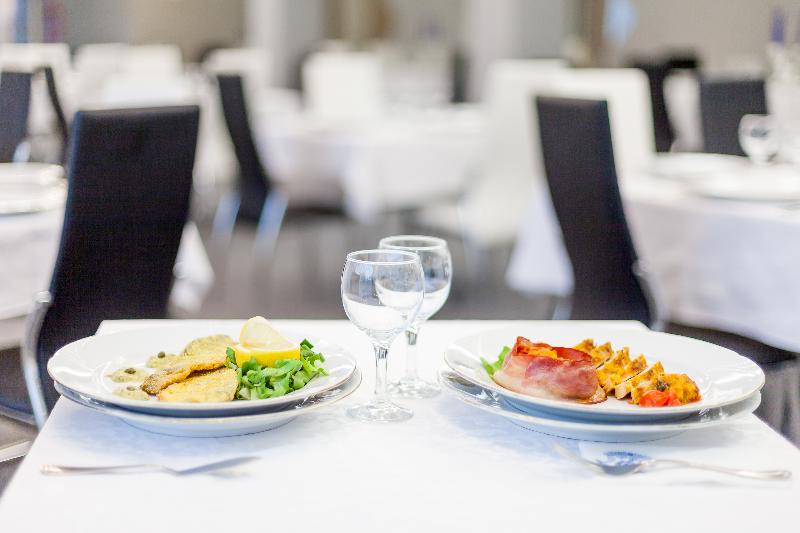 هتل Mycontinental Suceava