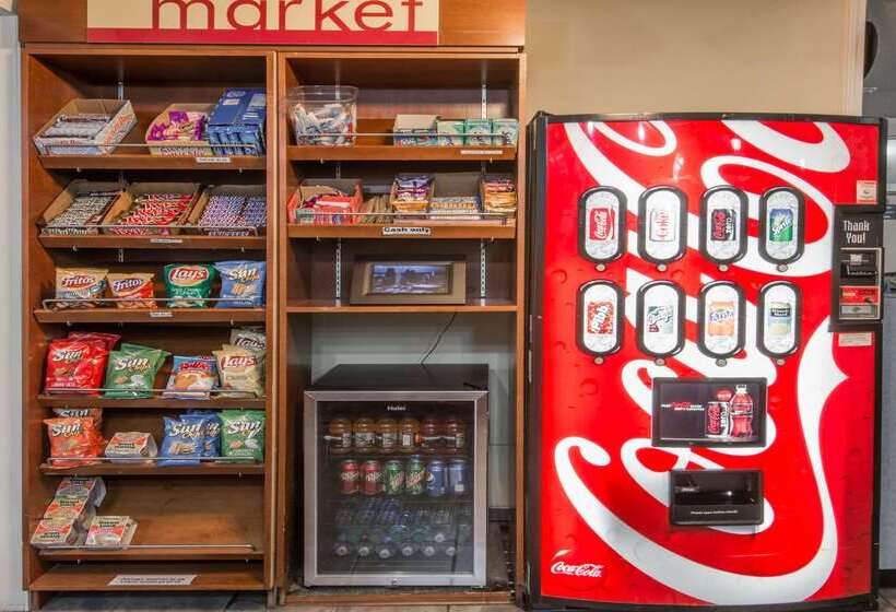 فندق Days Inn By Wyndham Kansas City International Airport