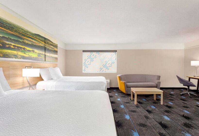 فندق Days Inn By Wyndham Kansas City International Airport