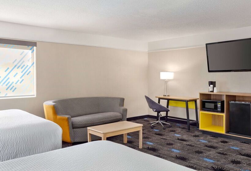 فندق Days Inn By Wyndham Kansas City International Airport