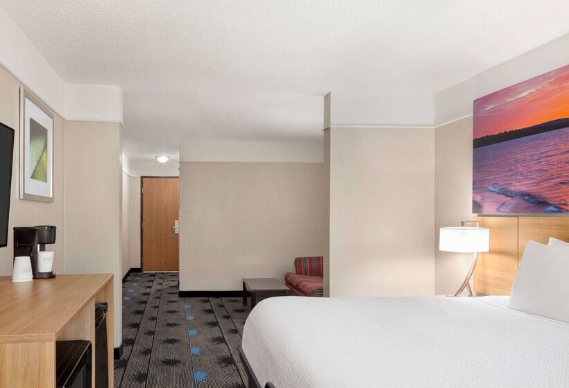 فندق Days Inn By Wyndham Kansas City International Airport
