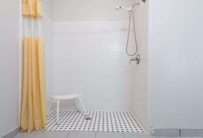 فندق Days Inn By Wyndham Kansas City International Airport