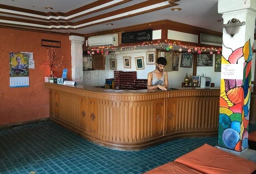 Отель Drop In Club Resort & Spa