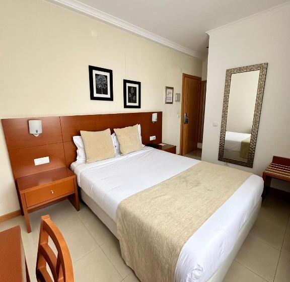 בית מלון כפרי Europeia