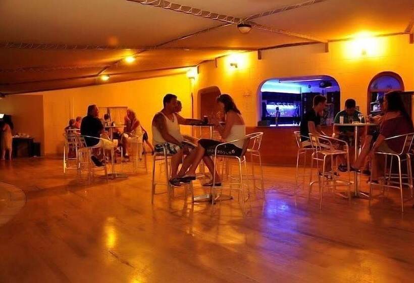 Отель Family Belvedere