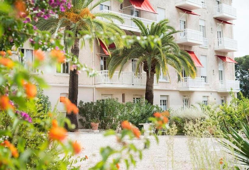 Grand Hotel Des Lecques; Bw Signature Collection