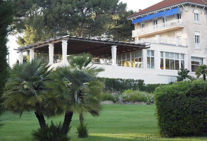 Grand Hotel Des Lecques; Bw Signature Collection