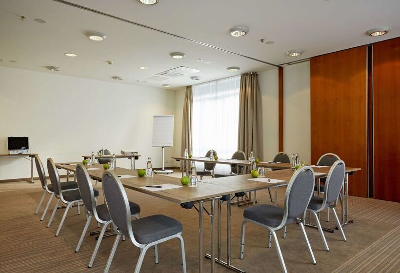 H+ Hotel Stuttgart Herrenberg