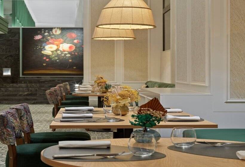 Отель H10 Casanova