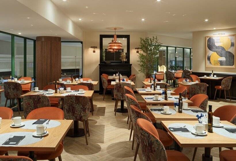 Отель H10 Casanova