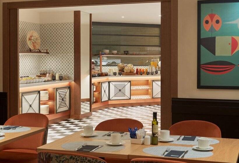 Отель H10 Casanova